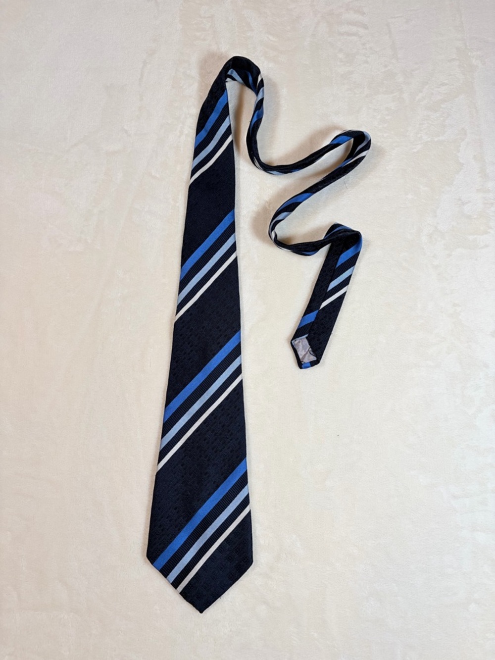 Palmyra Men's‎ Striped Navy Blue, Gray, and White Woven Polyester Classic Tie